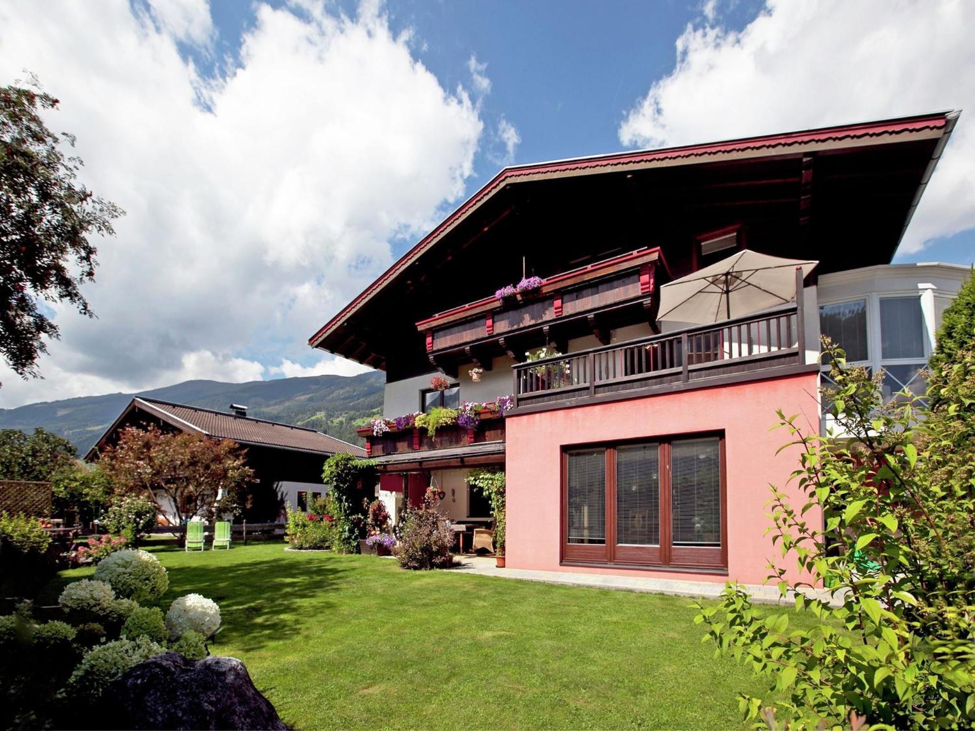 Apartment In Bramberg Am Wildkogel With Balcony エクステリア 写真